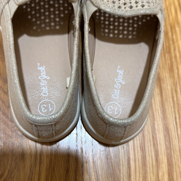 Girls Cat and Jack Gold Slip On Shoes - Picture 3 of 6